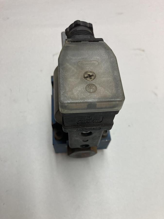 Used Rexroth,M-3 SE 10 C25/315 G24 N755L V/5,Servo Valve