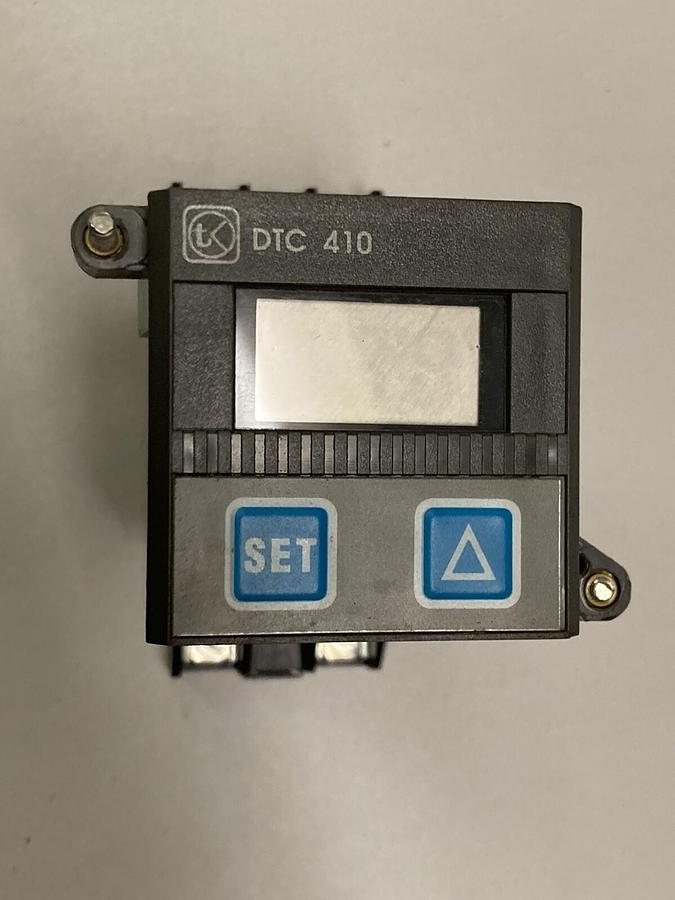 Used Tempatron,DTC 410-02,Programmable Temperature Control Relay 110V with Base