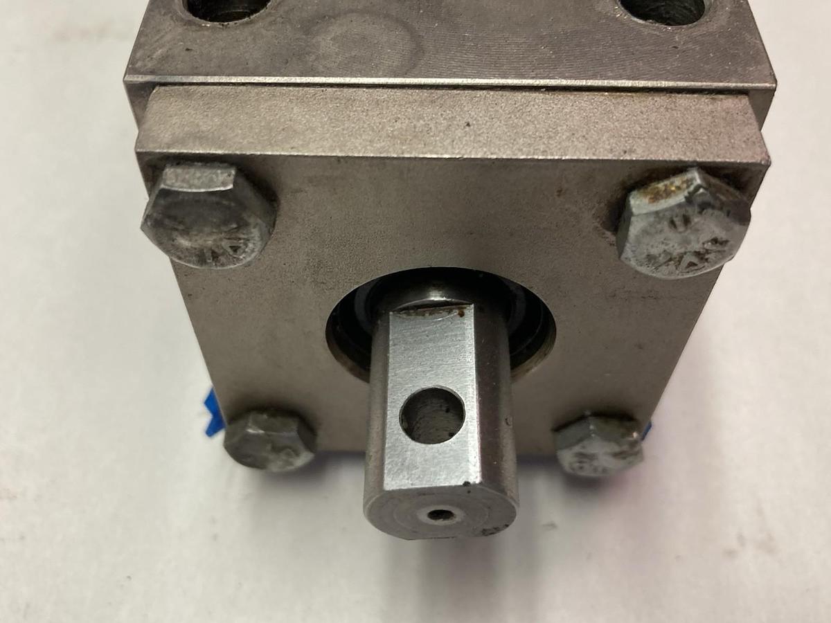 Used Elwood,P1-6K-702-NA,Pilot Valve 6000PSI (410 BAR)