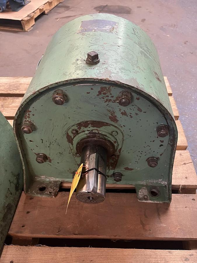 Used FALK,7.59-4EZ3-06AS,MOTOREDUCER GEAR REDUCER RATIO 26.25 7.5HP 100RPM