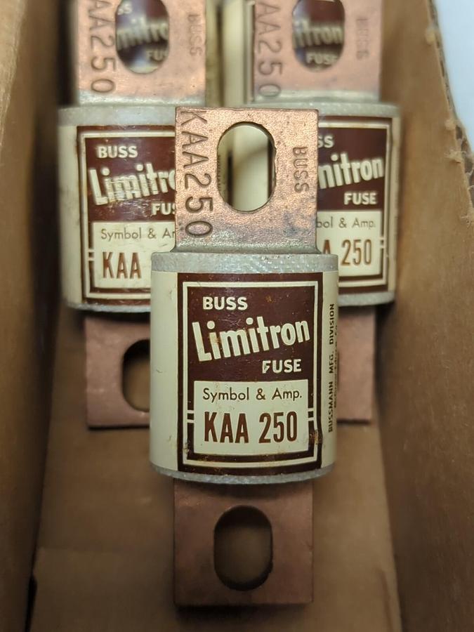 BUSS,KAA-250,LIMITRON 250 AMP FUSE LOT OF 9 NOS