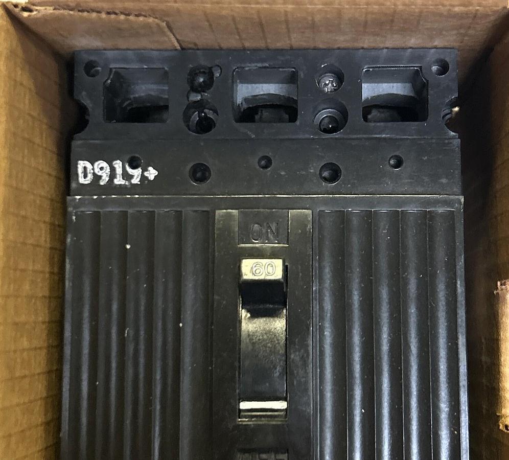 Used GENERAL ELECTRIC,TED136060WL,CIRCUIT BREAKER 60AMP 600V 3P NEW