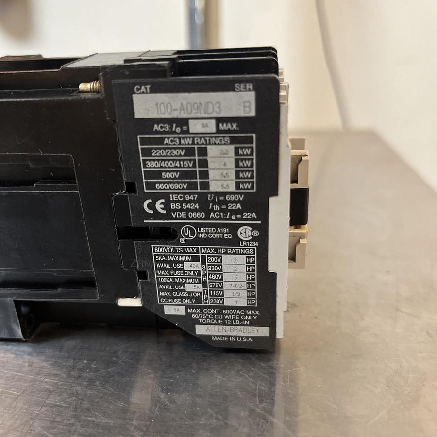 Used ALLEN BRADLEY,100-A09ND3,CONTACTOR 9A 3P 120V COIL