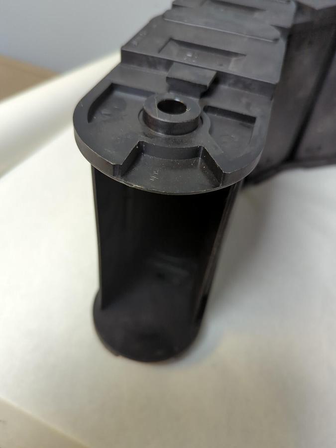 IGUS,40.02.150  886.15,ENERGY CHAIN 39 INCH LONG 7.5X3.25 INCH OD 6X2.5 INCH ID