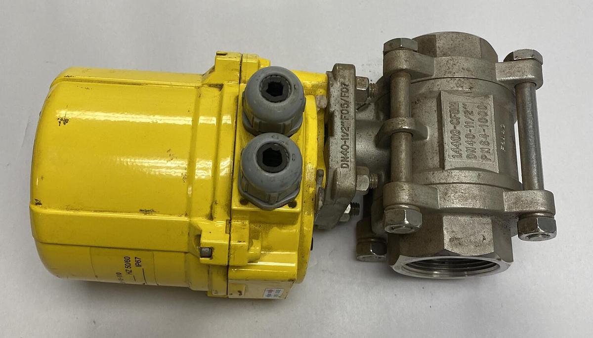 Used Radius,R-EW 350-15-110,Actuator WITH PN64-100 Ball Valve