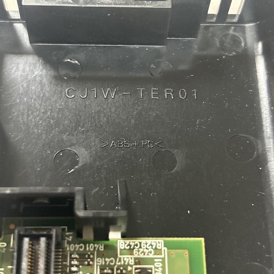 Used OMRON,CJ1W-TER01,END PLATE LOT OF 2