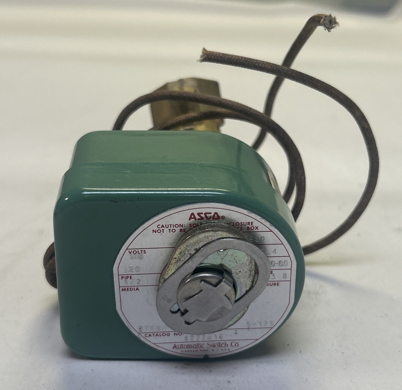 Used ASCO,8222A16,SOLENOID VALVE 1/2INCH 110/120V