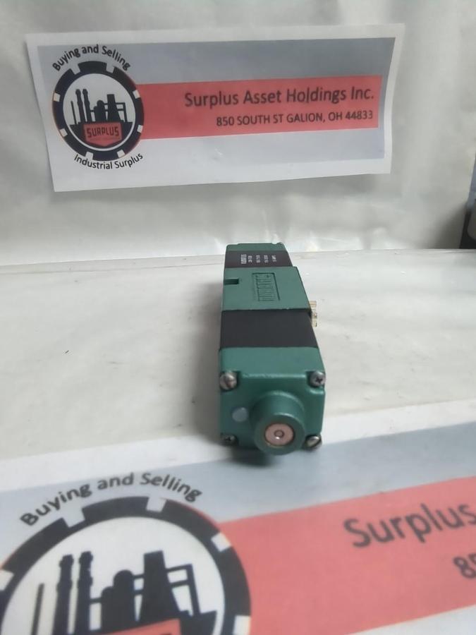 Used NUMATICS,082SS415M000061,SOLENOID VALVE AMP. 25 PRE-OWNED