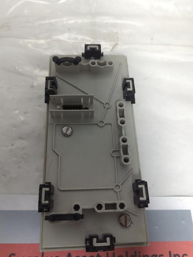 Used SIEMENS,PA6.6UL94VT,CONTROL PANEL INTERFACE PRE-OWNED