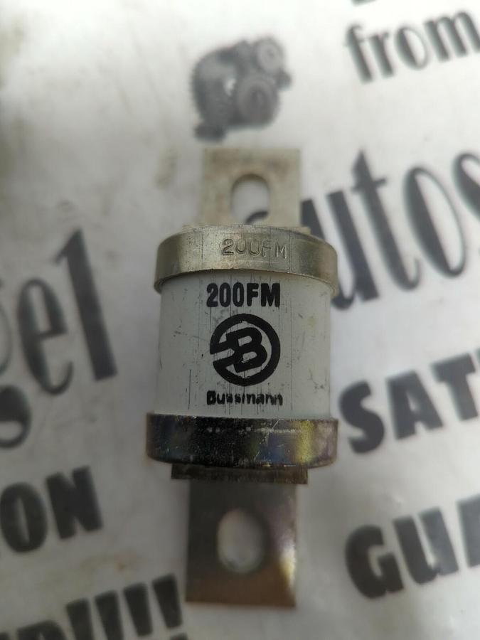 COOPER BUSSMANN,200FM,BOLT DOWN FUSE 200 AMP 690V NOS