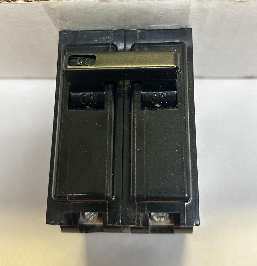 Used SIEMENS ITE,QP2-B020,CIRCUIT BREAKER 20A 120/240V 2P LOT OF 6