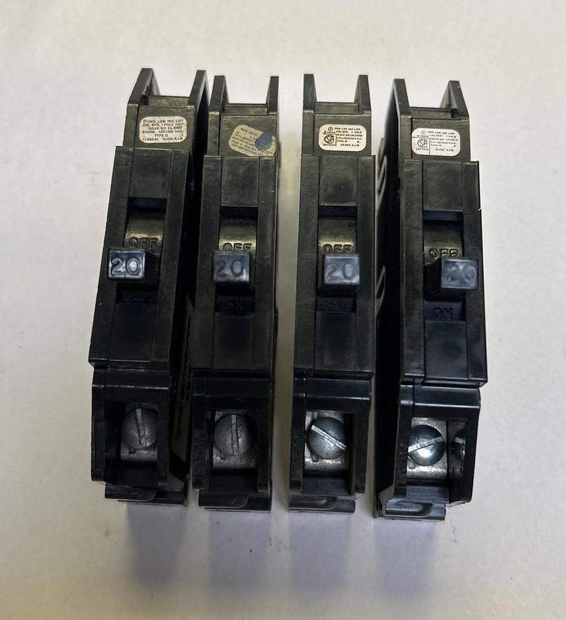 Used SYLVANIA,Q120,CIRCUIT BREAKER 20A 120/240V 1P LOT OF 4