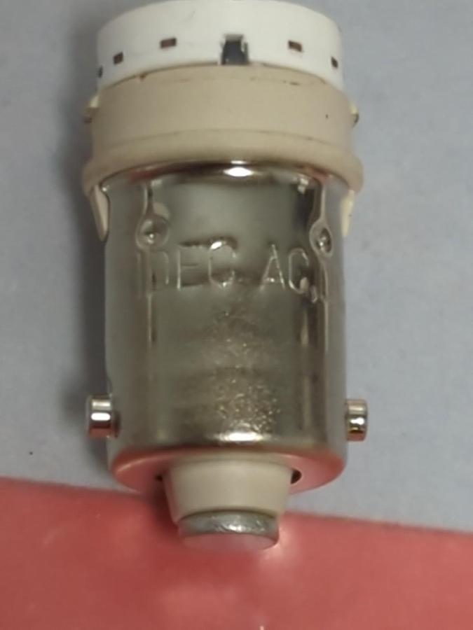 IDEC,LSPD-2A,PILOT LIGHT LED INDICATOR LOT OF 9 NOS