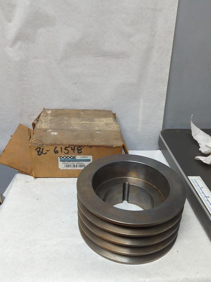 DODGE,118092,V-BELT 4-GROOVE TAPER-LOCK SHEAVE/PULLY 4A6.2B6.6-2517 NOS
