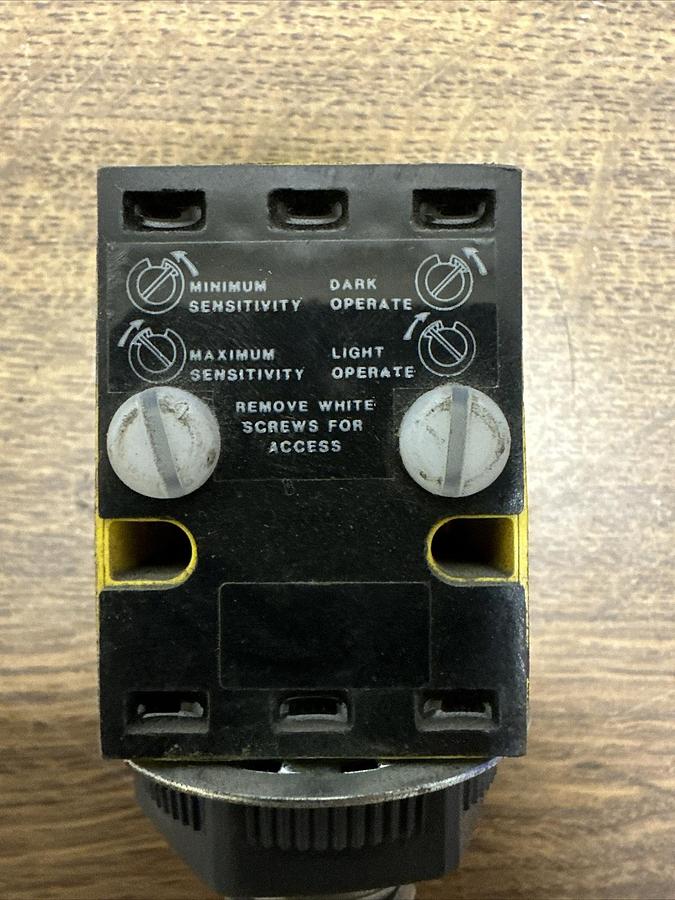 Used Banner,SM2A912LVQD,Photo Electric Sensor Valu-Beam
