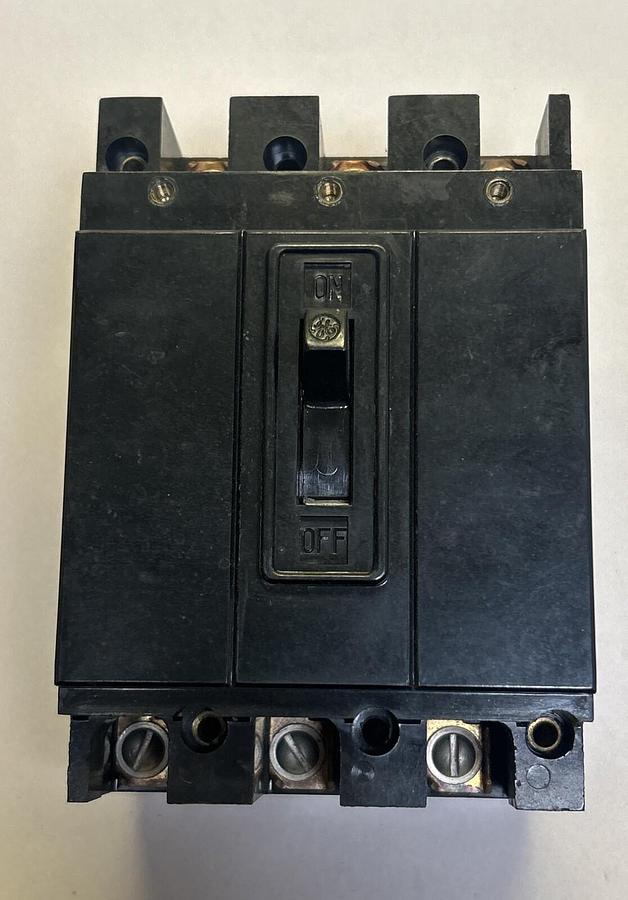 Used GENERAL ELECTRIC,TE32020,CIRCUIT BREAKER 20A 240V 3P