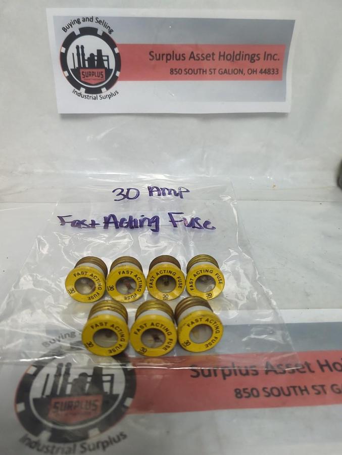 Used UNBRANDED,30 AMP,SCREW IN FUSE 30 AMP LOT OF 7 PRE-OWNED