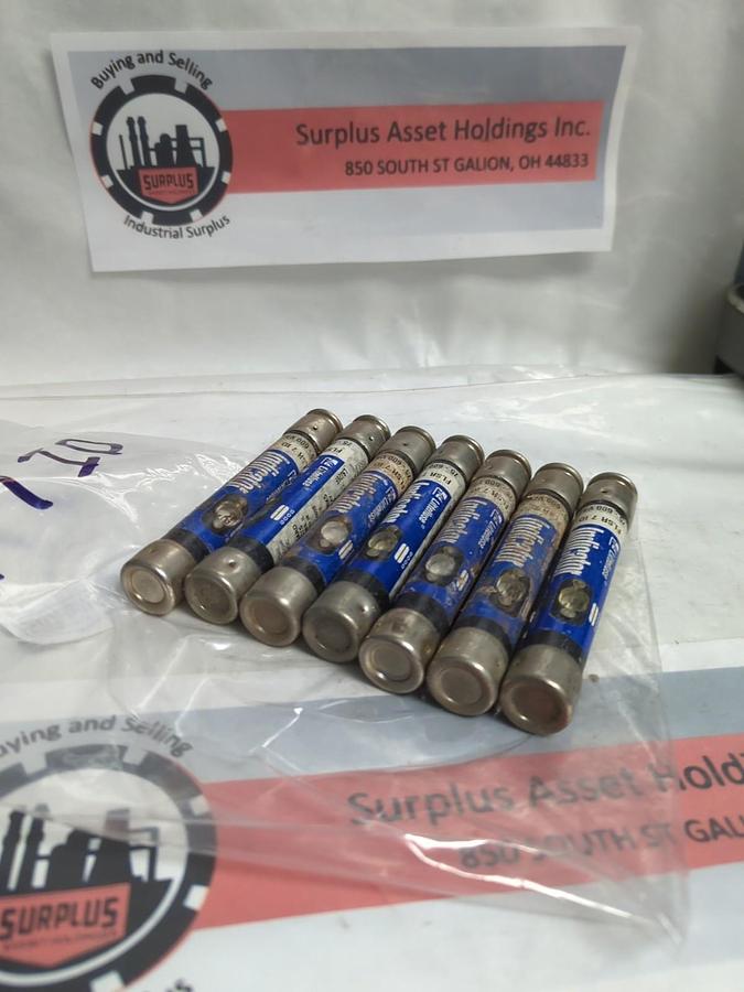 Used LITTELFUSE,FLSR7ID,INDICATOR 7 AMP FUSE LOT OF 7 PRE-OWNED