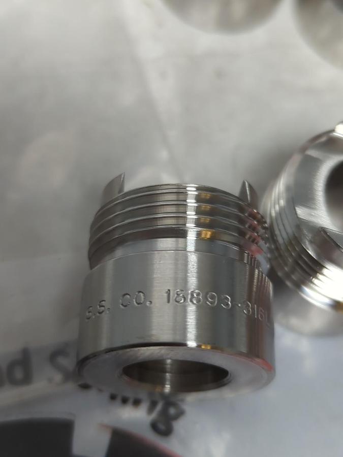 Used SPRAYING SYSTEMS,18893-316LSS,SPRAYING NOZZLE LOT OF 10 PRE-OWNED