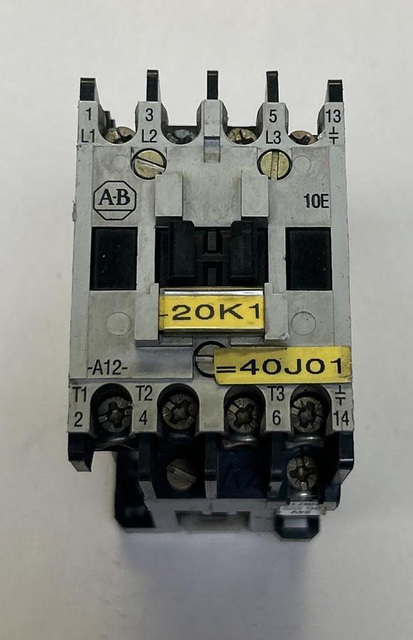 Used ALLEN BRADLEY,100-A12NZ*3,CONTACTOR