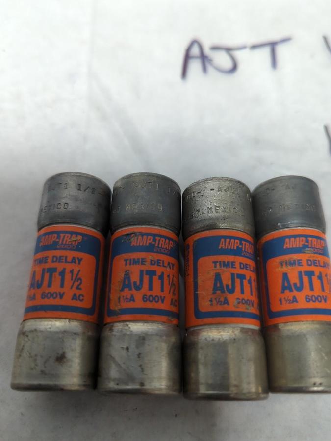 Used GOULD SHAWMUT,AJT 1-1/2,AMP-TRAP 1-1/2 AMP FUSE LOT OF 4 PRE-OWNED