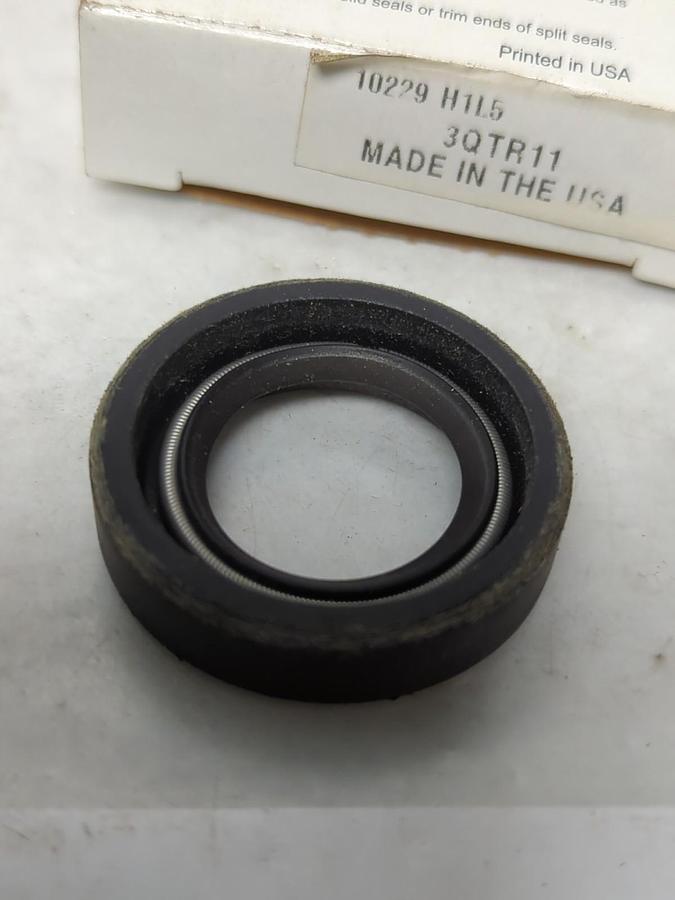 PARKER,3QTR11,OIL SEAL LOT OF 2 NOS