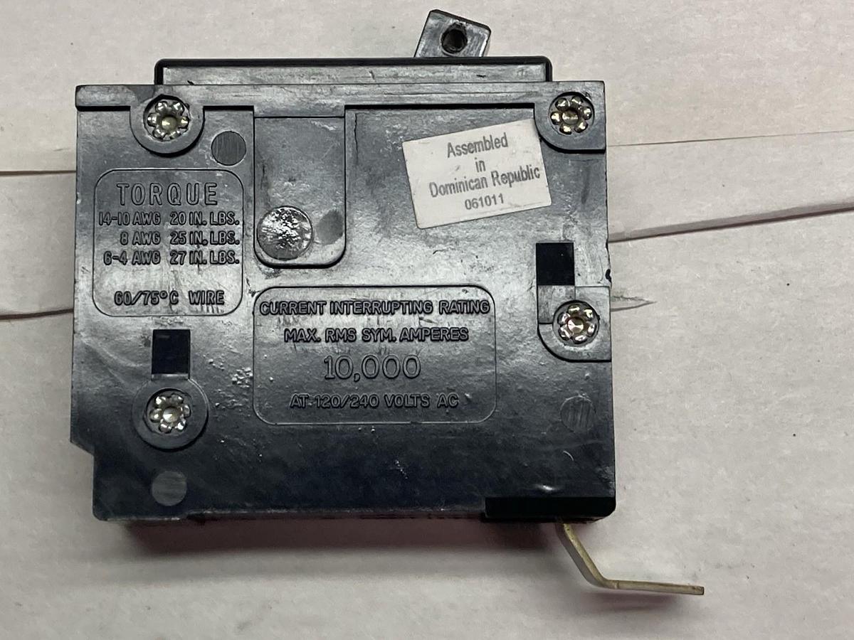Cutler-Hammer,M1640,1-Pole Circuit Breaker 15A 120/240V