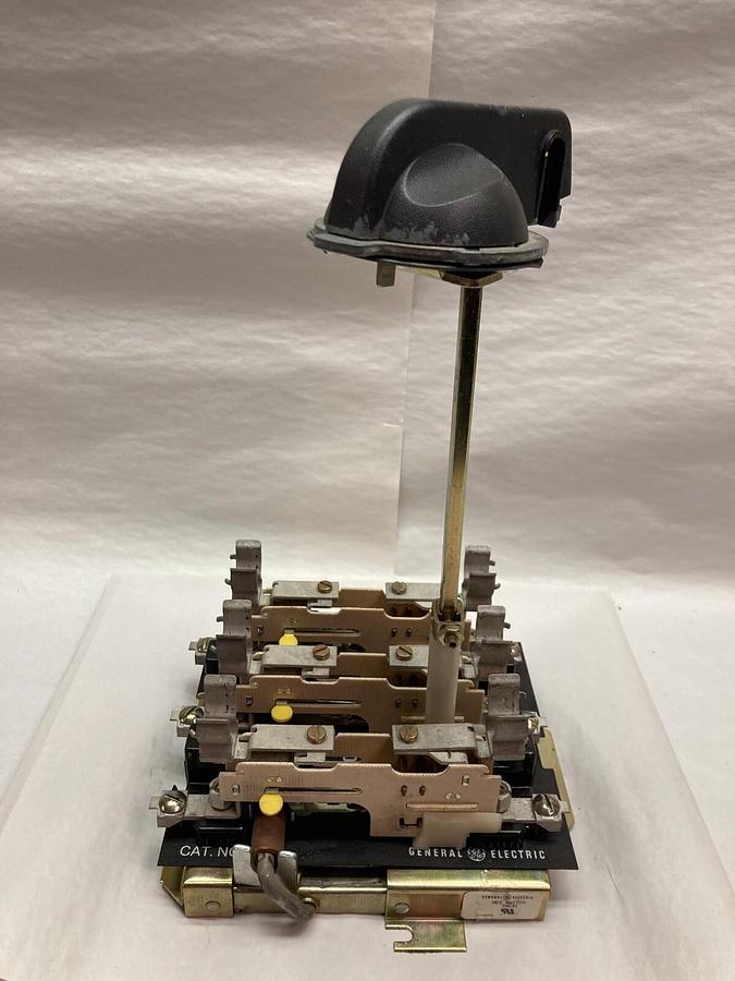 Used General Electric,THC31 HCI,Disconnect Switch