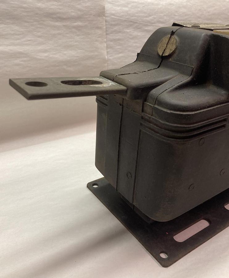 Used General Electric,Type JKM-3,Current Transformer 497x29 Ratio 100:5