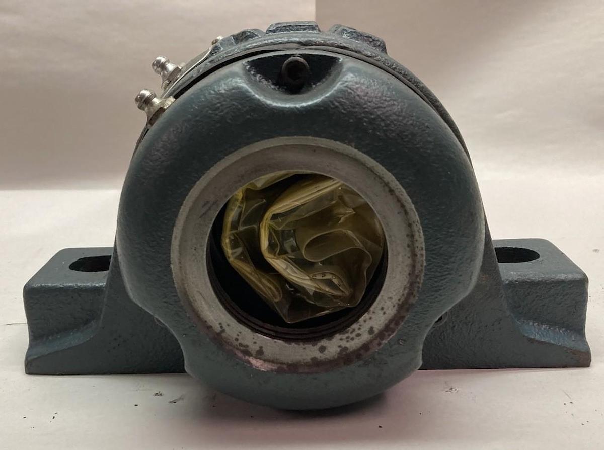 Rexnord,AZA-2115,Solid-Housed Pillow Block Roller Bearing