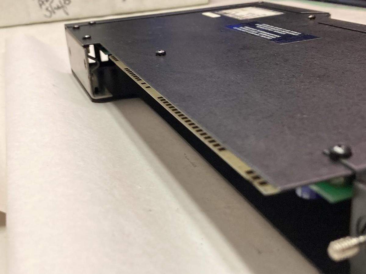 Used Square D SY/MAX,8030R0M-122,Output Module