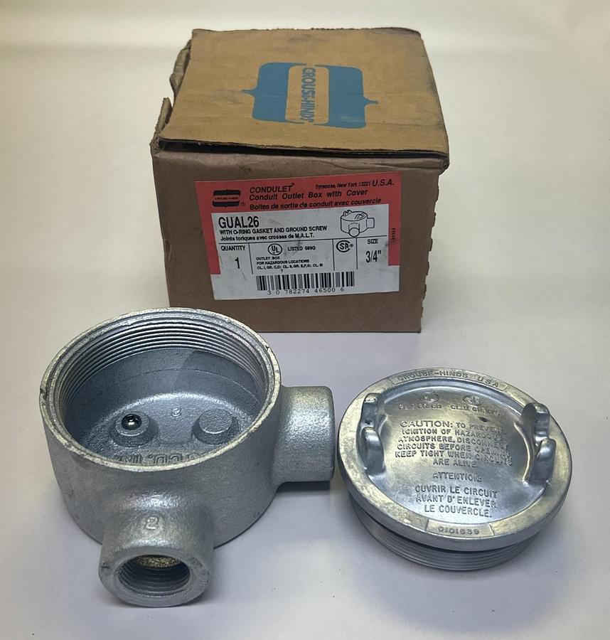 CROUSE HINDS,GUAL26,CONDUIT OUTLET BOX W/ COVER NOS