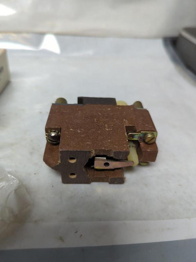 SYLVANIA,7323,OVERLOAD RELAY 0-30 AMPS NOS