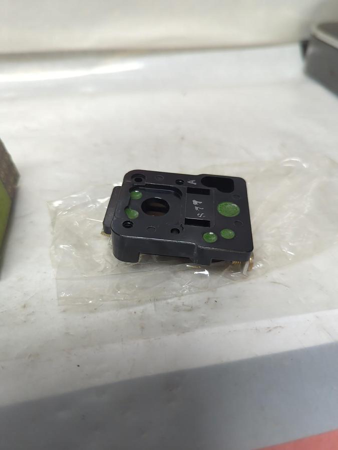 ALLEN BRADLEY,X-216877,CONTACT BLOCK WITH COVER NOS