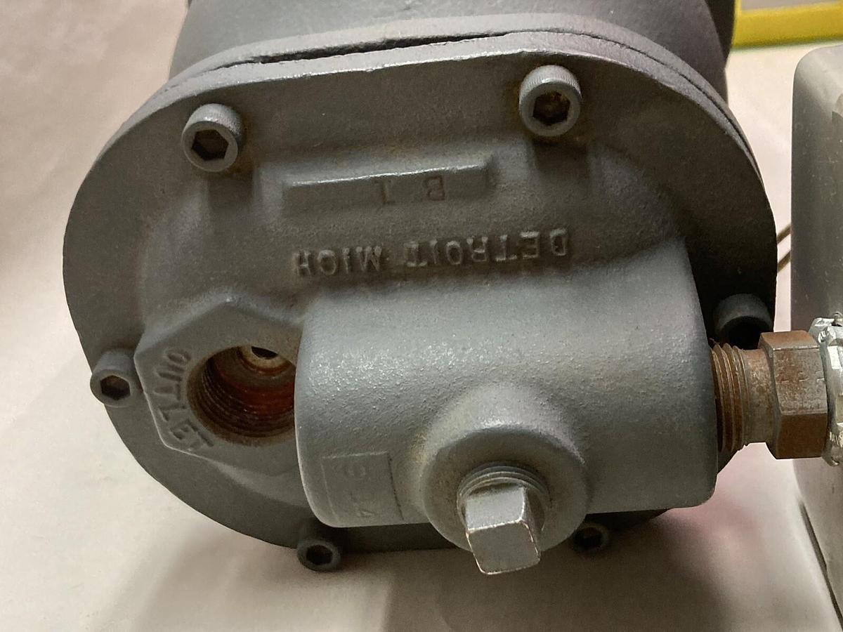 Used Wright-Austin,Type ST,Gas Liquid Seperator 2 3/4 Inch 160psi