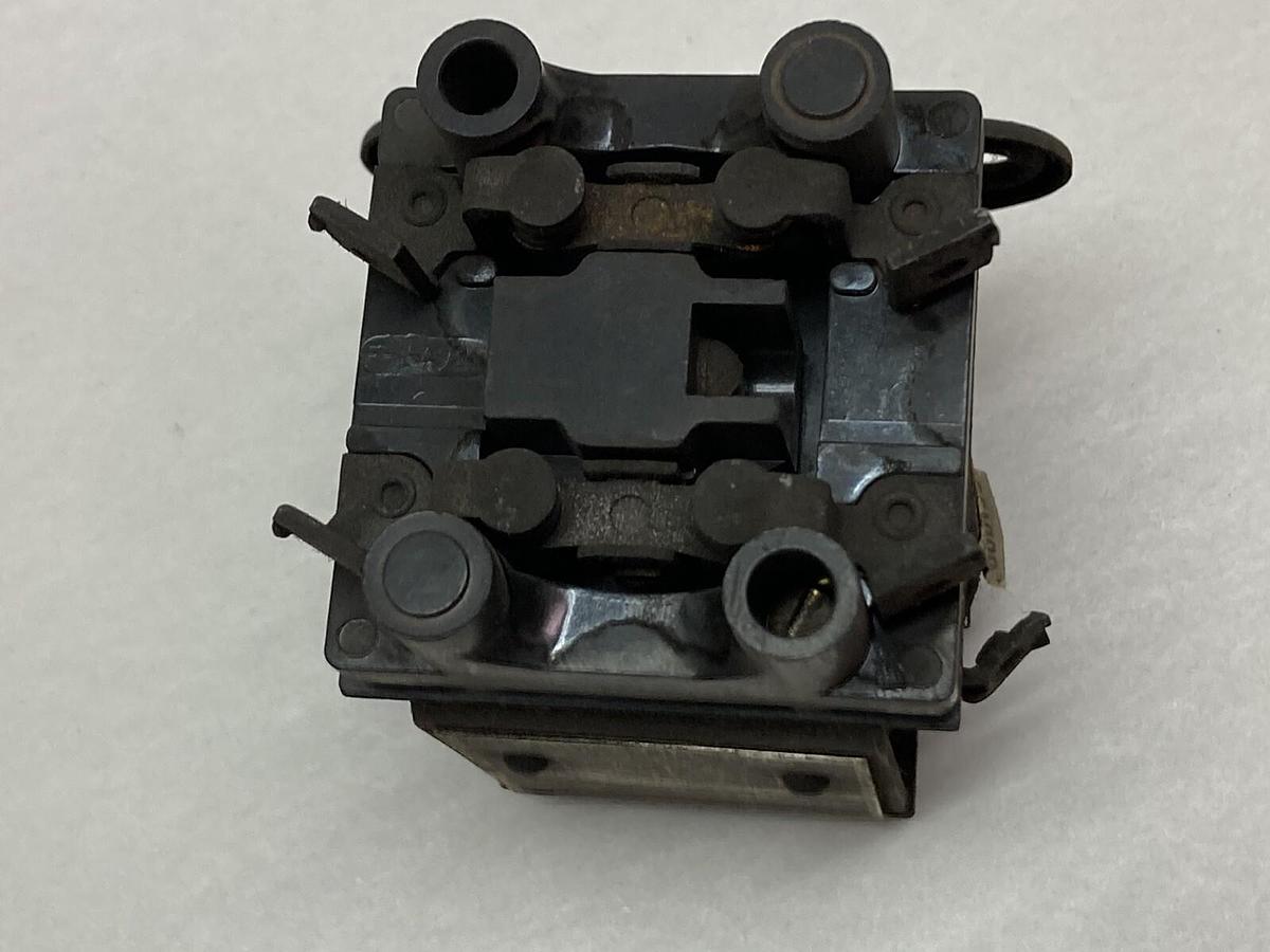 Used Allen Bradley,200G-G200Z1,DC Relay Series A Bulletin 200