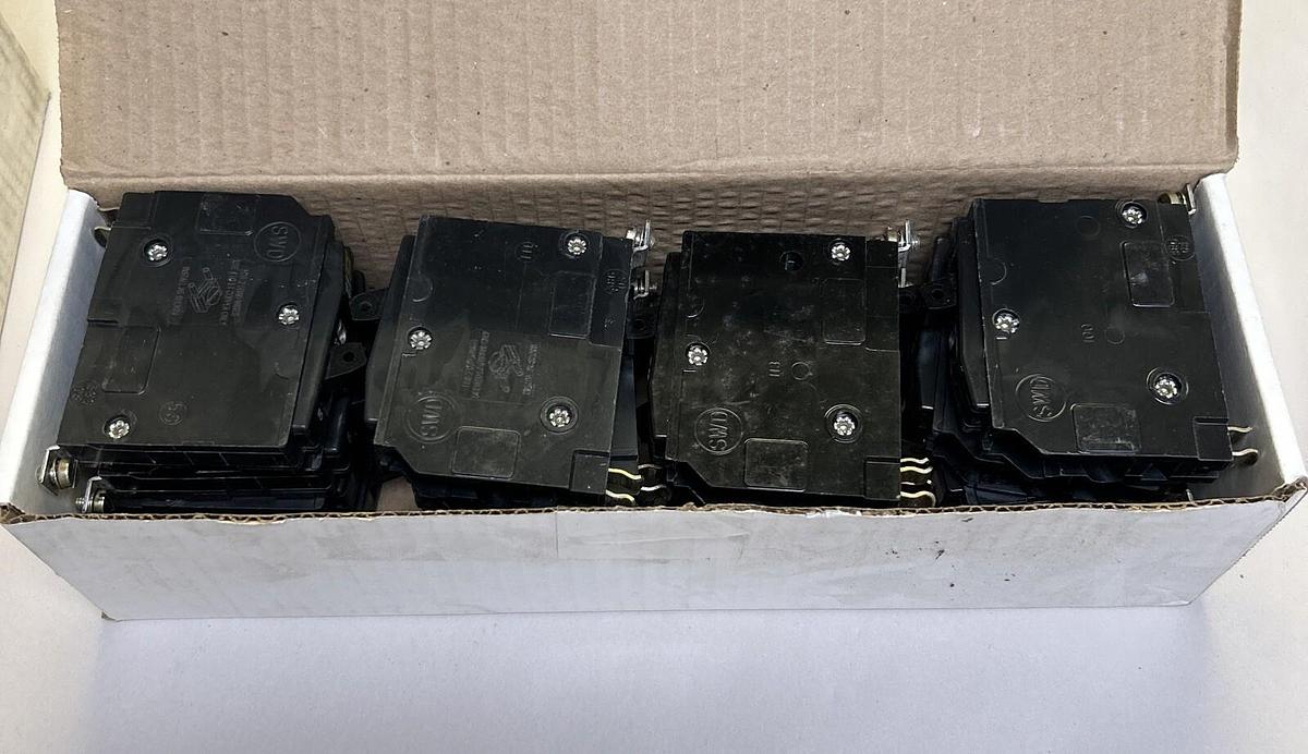 Used SQUARE D,QOB120,CIRCUIT BREAKER 20A 120/240V 1P LOT OF 8
