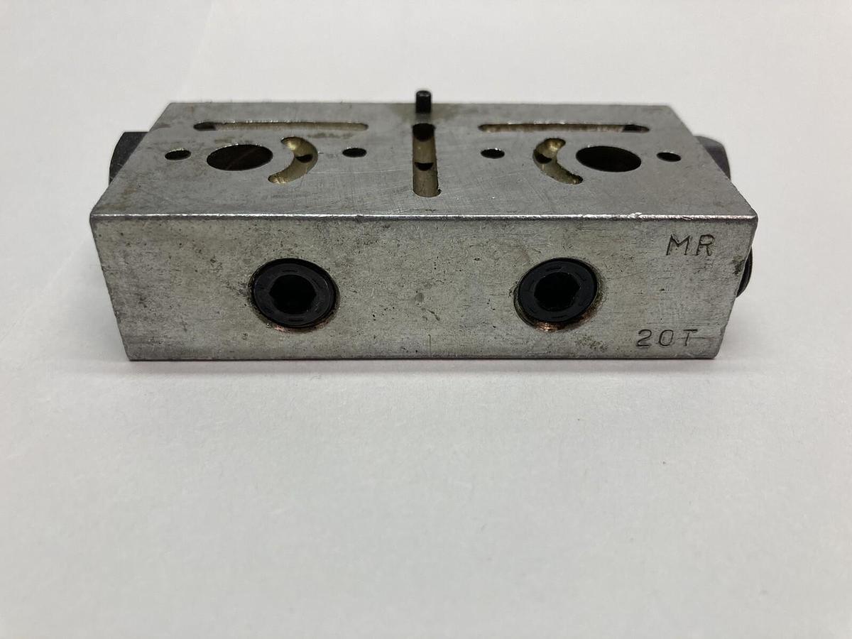 Graco Trabon,MR-20T,Modular Divider Valve Block