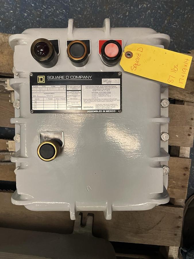 Used SQUARE D,8536-SBT42-AFF4P51T,EXPLOSION PROOF ENCLOSURE COMPONENTS ARE FAULTY