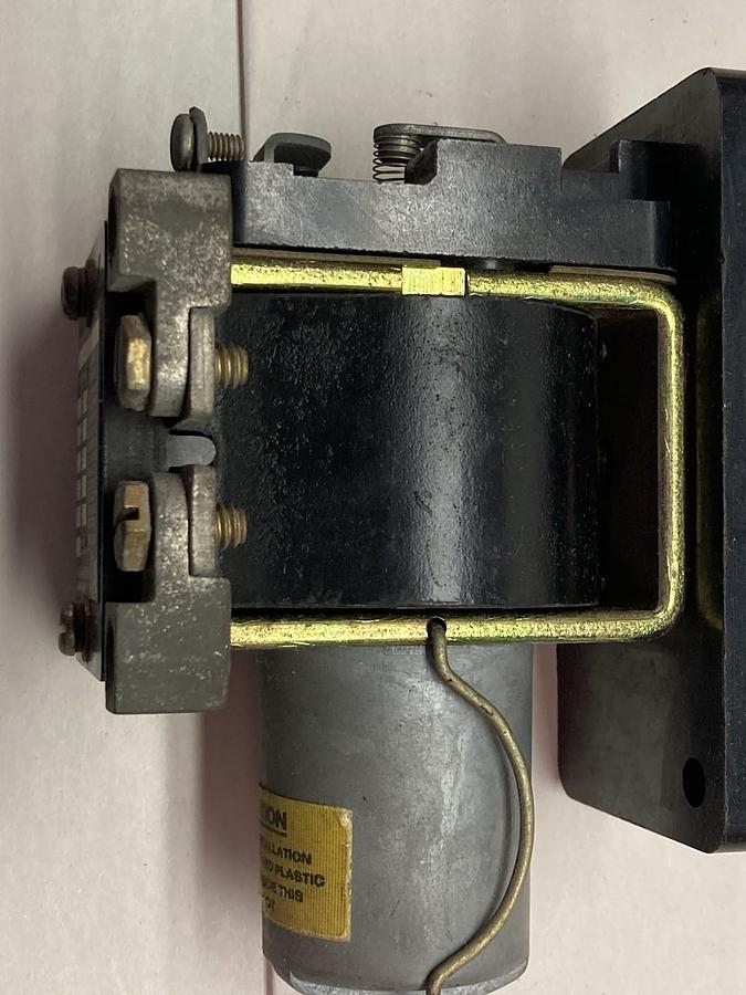 Used Allen Bradley,810-A04B,Instantaneous Trip Relay Ser A 600V