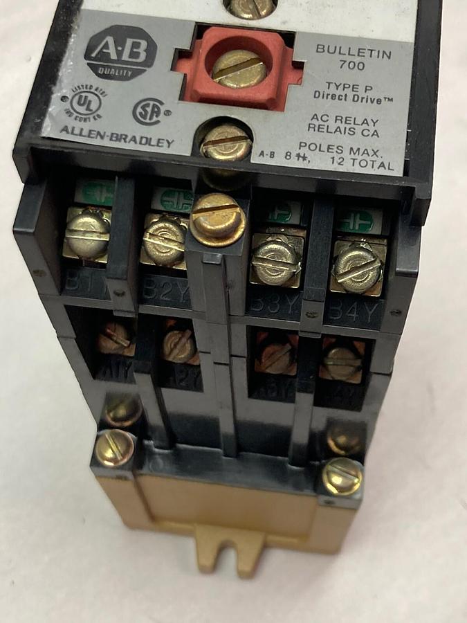 Used Allen-Bradley,700-P800A1,AC Relay Type P Ser B