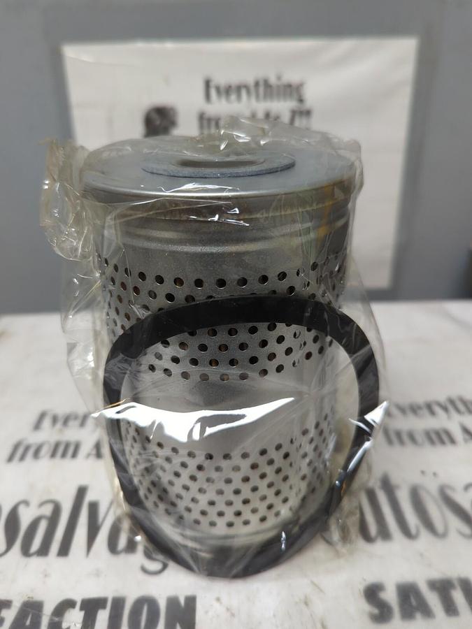 Used NAPA GOLD,1092,OIL FILTER NEW WITHOUT BOX