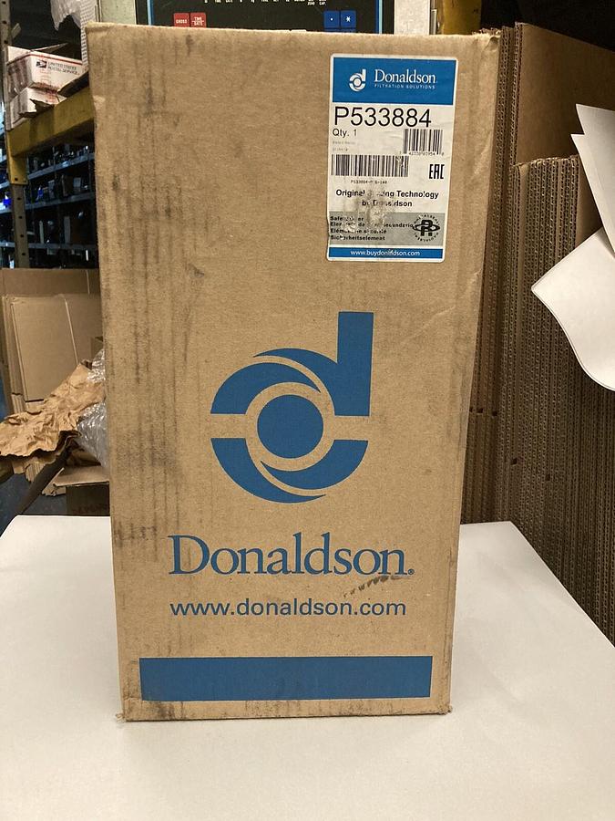 Used Donaldson,P533884,Radial Seal Air Filter