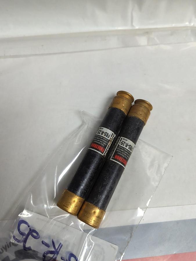 Used COOPER BUSSMANN,FRS-R-25,FUSETRON 25 AMP FUSE LOT OF 2 PRE-OWNED