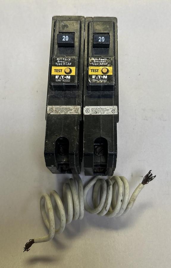Used EATON CUTLER-HAMMER,BR120AF,CIRCUIT BREAKER 20A 120V 1P LOT OF 2