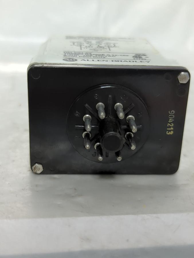 Used ALLEN BRADLEY,700-HT12AA1,SERIES A TIME DELAY 0.1 TO 10 SEC PRE-OWNED