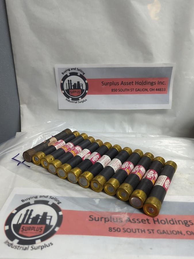 Used COOPER BUSSMANN,FRS-6/10,FUSETRON 6/10 AMP FUSE LOT OF 12 PRE-OWNED