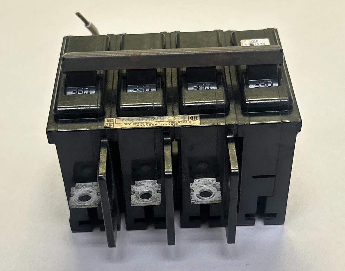 Used ITE,B03B10000S01,CIRCUIT BREAKER 100A 240V 3P