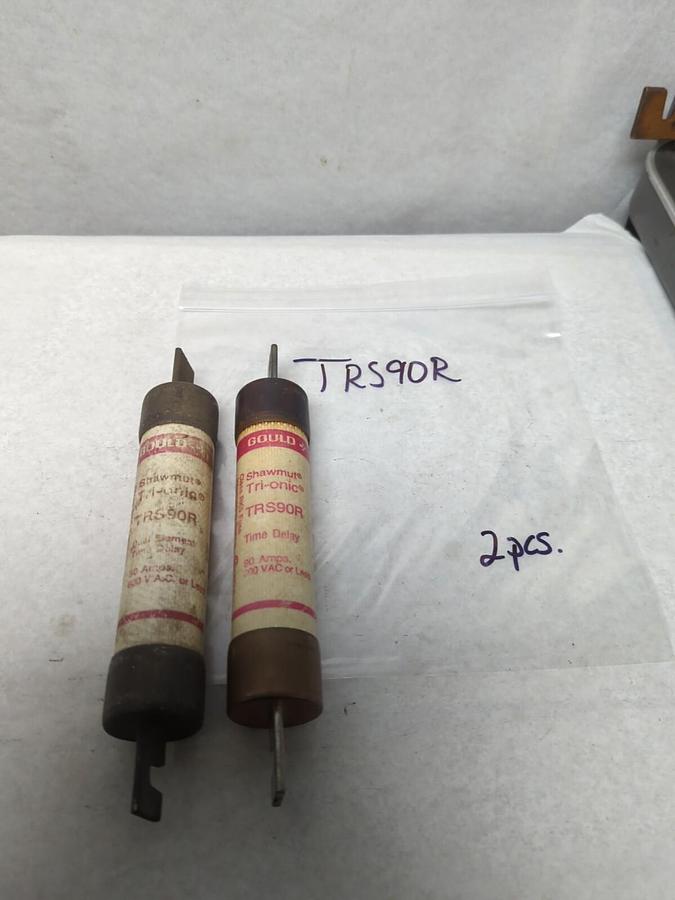 Used GOULD SHAWMUT,TRS90R,TRI-ONIC 90 AMP FUSE LOT OF 2 PRE-OWNED