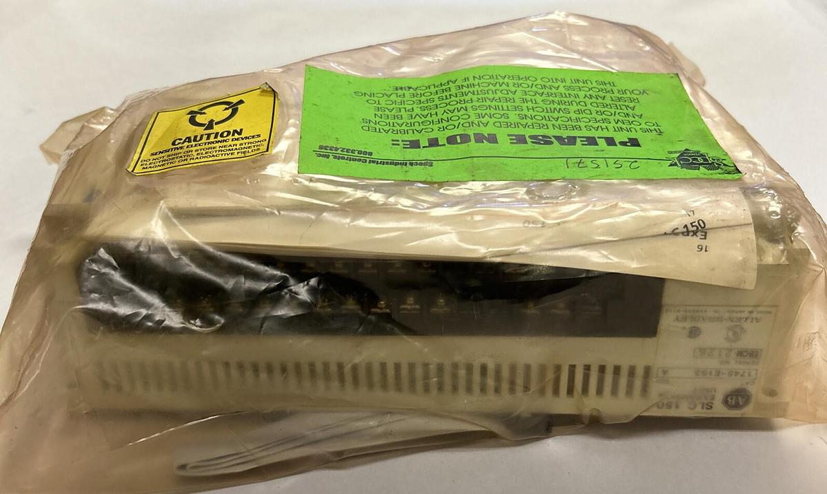 Used ALLEN BRADLEY,1745-E153,SER A EXPANSION UNIT PROGRAMABLE CONTROLLER REFURISHED